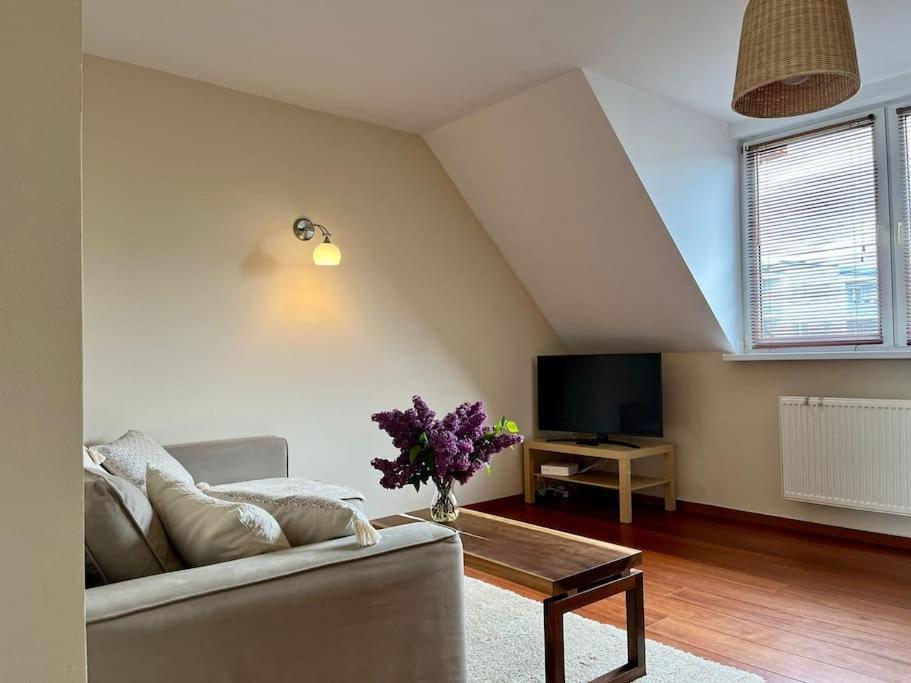 Apartament Hemingwaya Jelenia Góra Eksteriør bilde